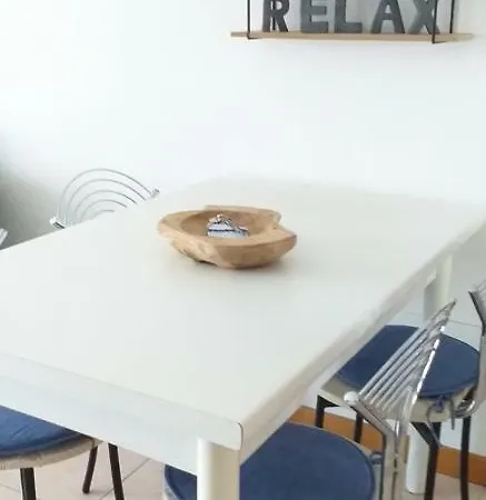 Il Gabbiano Apartment *