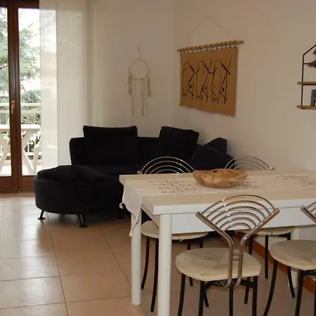 Il Gabbiano Apartment *